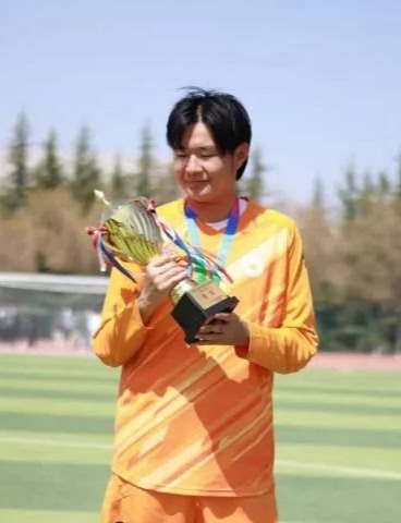 一年减重70斤，他演绎兰理工版“热辣滚烫”！